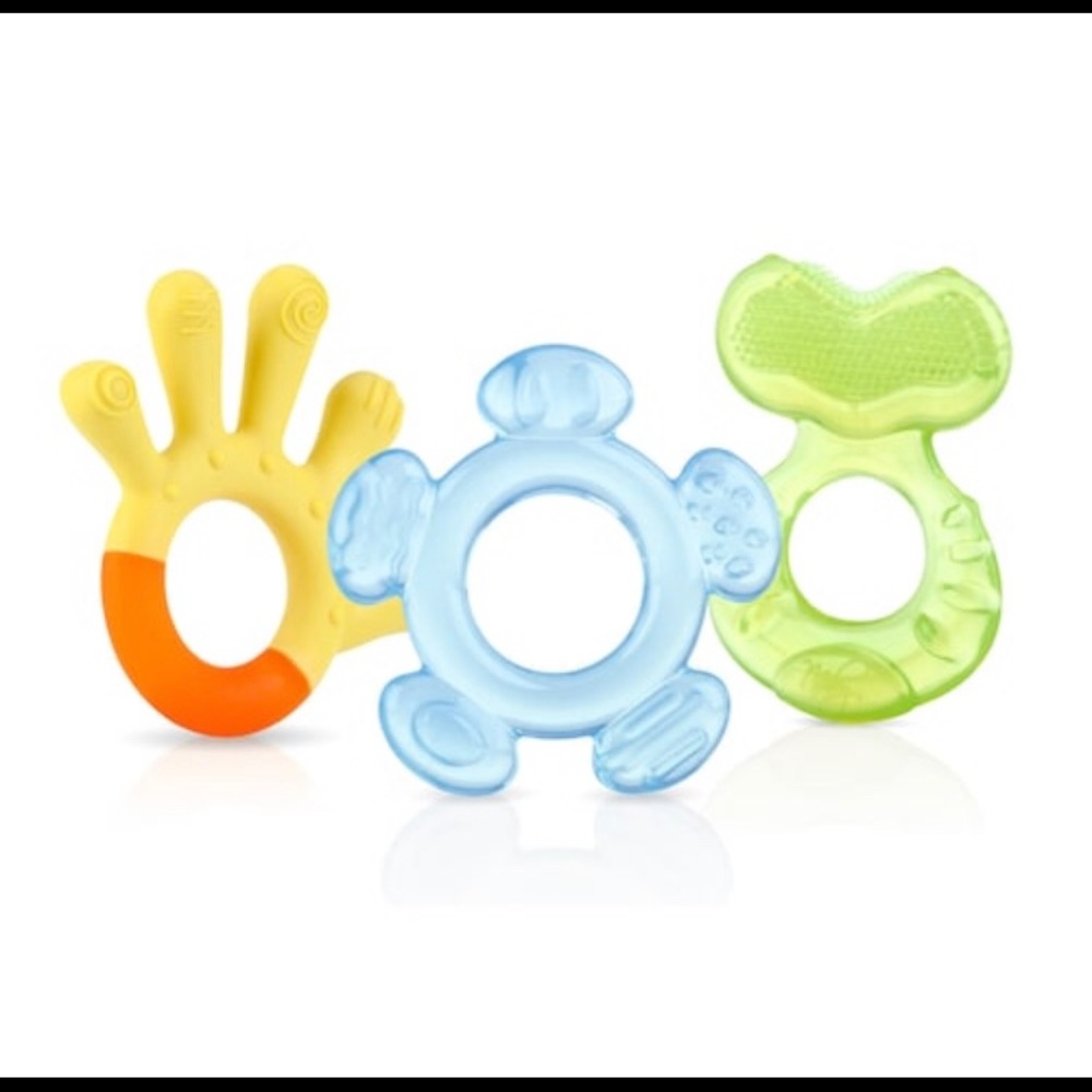 New Nuby 3-step Teether Set colors may vary